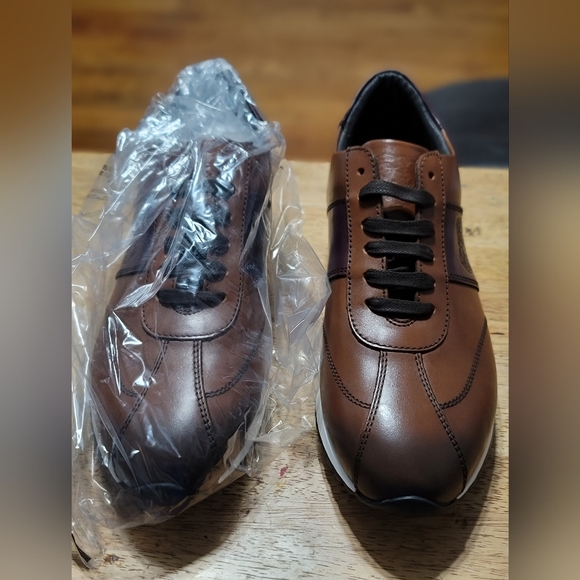 Bruno Magli Other - Bruno Magli sneakers